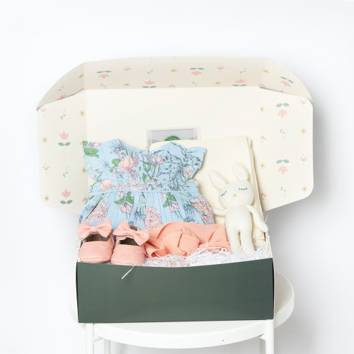 صندوق هدية مُزهرة - بنت - كبير