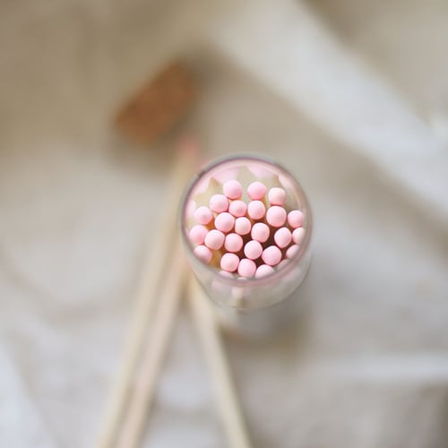 شمعة شغاف المميزة - وردي