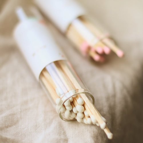 شمعة شغاف المميزة - أبيض