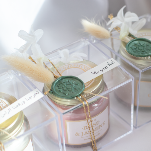 توزيعات شموع معطرة بتغليف مميز