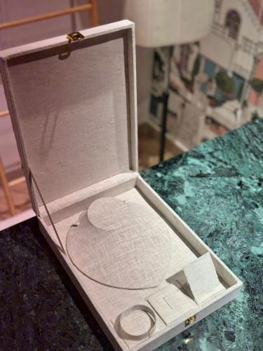 بوكس مجوهرات يونيك