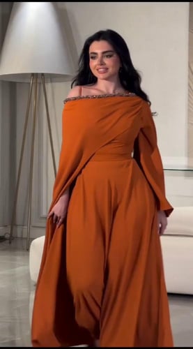 فستان فرنسي بلون الأورنج المحبوك