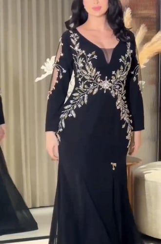 فستان اسود ملكي مطرز تطريز يدوي