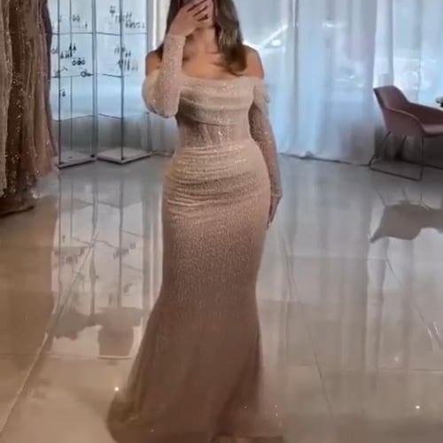 فستان سهره بيج مزين بالترتر والقصات الرائعه