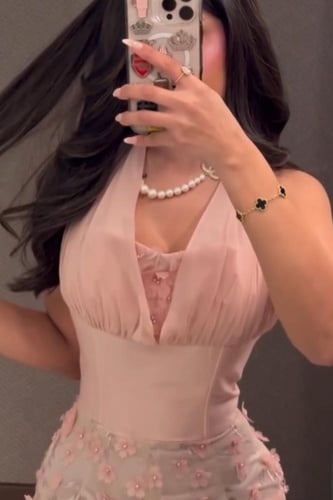 جمبوست باللون الوردي