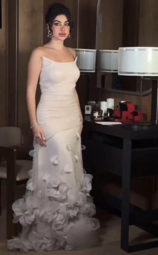 فستان فرنسي بيج مورد بزهرات التوليب الفرنسيه