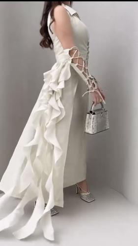 فستان سكري برباطات وأكمام