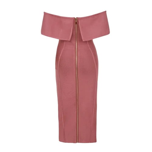 فستان وردي بلون الانوثه الرائه ماسك على الجسم بسست...