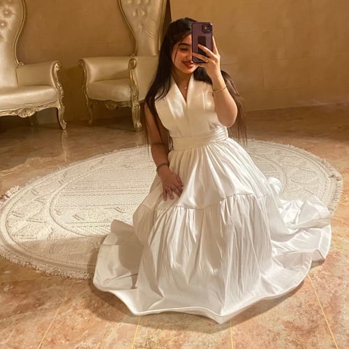 فستان ابيض اوربي فكتوري