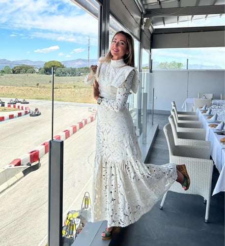 فستان ابيض فرنسي رائع