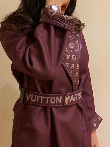 جاكيت Lv اللون العودي الرماني الرائع +حزام