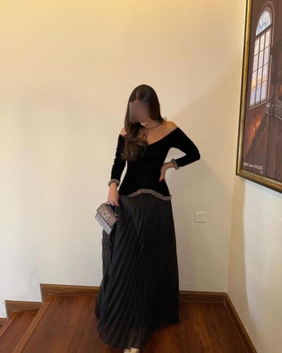 فستان اسود أوربي مخمل مزين بالفصوص