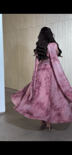 فستان اوربي مموج بألوان الزهر