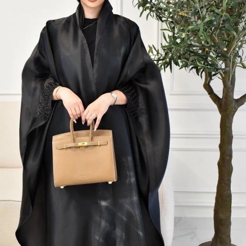 عبايه اورجنزا انيقه مع شك الاكمام