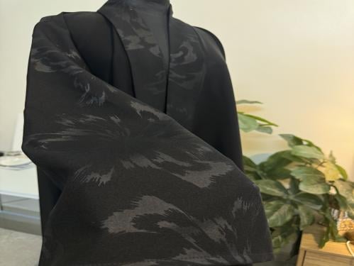 عبايه /ياسمين