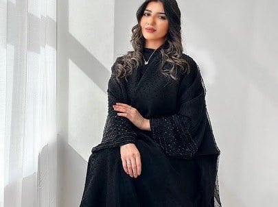 عبايه فخمه من قماش الاورجنزا