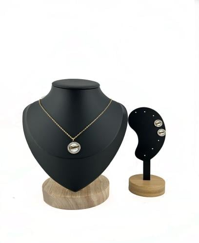 طقم أنيق ولمسة ناعمة