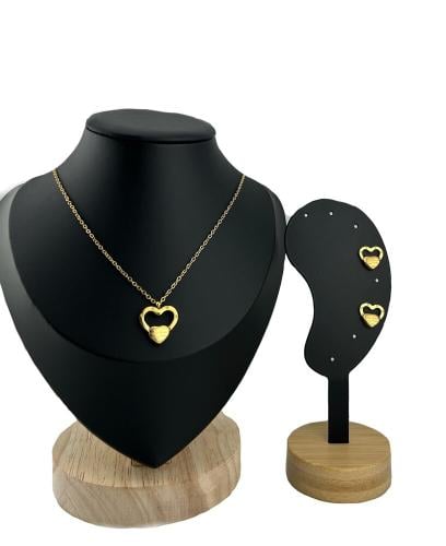 طقم أنثوي بقفل قلب ذهبي..