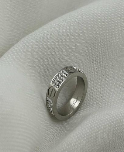 خاتم مستوحى من Cartier بتفاصيل دقيقة