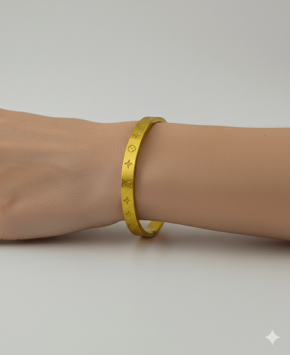 "سوار لويس فيتون الذهبي