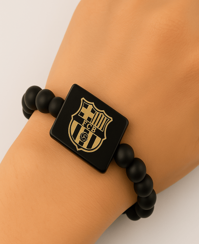 سوار برشلونة الأنيق