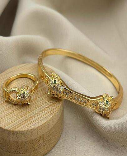 طقم اسواره وخاتم بتصميم رأس الفهد الذهبي