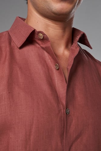 قميص نحاسي رجالي كتان