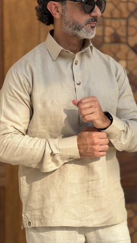 قميص ترابي ازارير