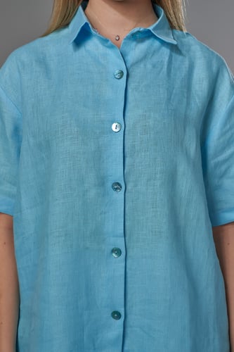 قميص تركوازي نص كم