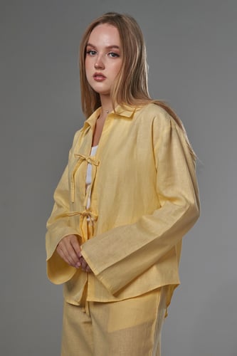 قميص فيونكه اصفر