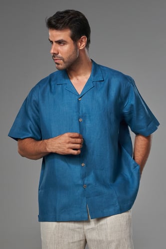 قميص ازرق كلاسيكي نص كم