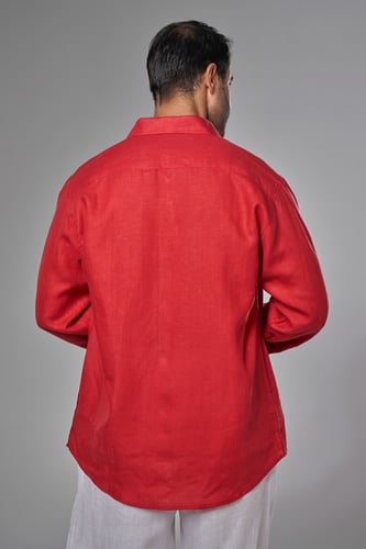 قميص احمر بطيخي
