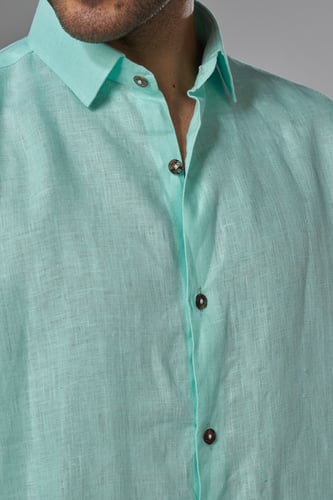 قميص أكوامارين كتان رجالي