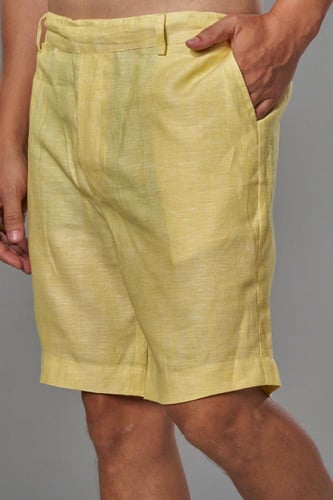 شورت اصفر كتان