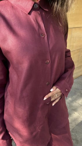قميص لون بتنجاني غامق نسائي 100%كتان