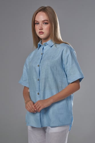 قميص سماوي نص كم