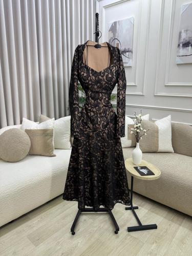 فــســتان أنيق الخامه/ دانتيل الألوان / 1 القياسات...