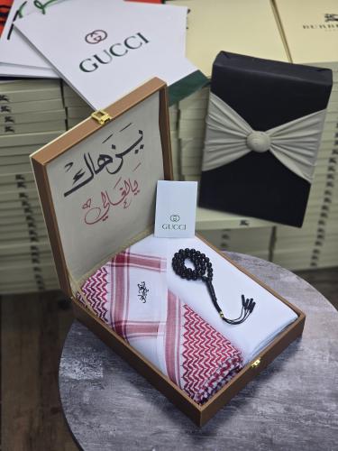 قماش قوتشي كوري مع شماغ ملكي كلاسيك فاتح مع سبحه د...