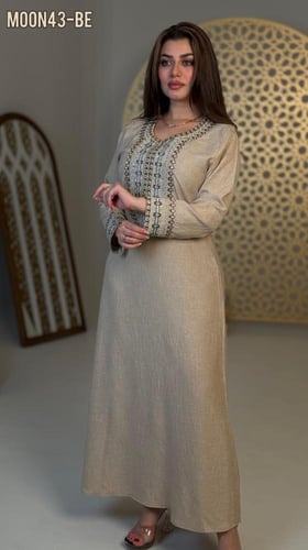 جلابية تطريز صدر كامل مع دق الماس ( صناعه سورية )...