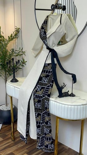 طقم قطعتين بنطلون وبلوزه طويل الخامه لنن و باربي ت...