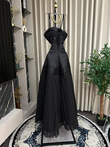 فستان سهره الخامه / ميكادو على شيفون جورجيت اللون:...