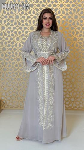 وصل حديثآ قفطان مغربي . قطعتين تطريز مع الماس ⚜️ ت...