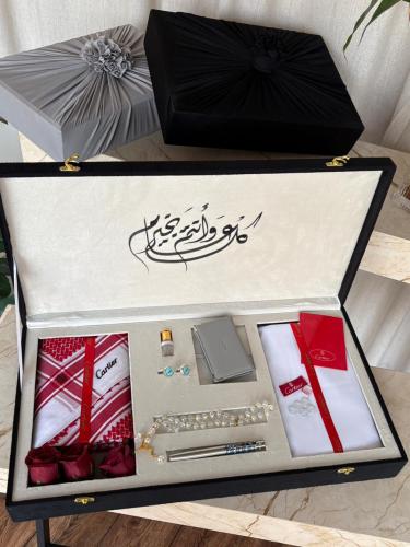 طقم ملكي كاتير. قماش صيفي كوري المقاس 3 متر ونص عر...