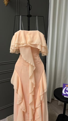 فستان ناعم جورجيت كلوش كسرات مثلثه المقاسات : 1 -...