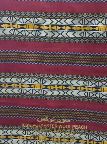 قماش بولستر 100% متعدد الالوان والديكور طول 25 يار...