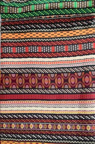 قماش بولستر 100% متعدد الالوان والديكور طول 25 يار...