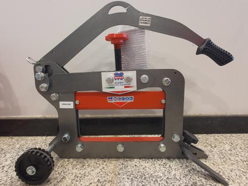 مقص رخام مقاس 32 سم × 12/50 سم MONTOLIT ايطالي بكف...