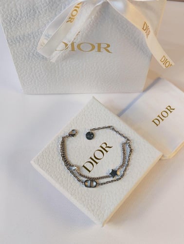 اسوارة ديور