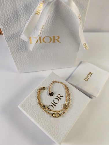 اسوارة ديور