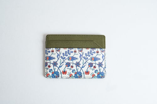 حاملة بطاقات - نقش الإزنيك